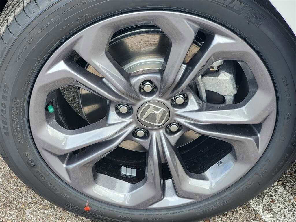 Used 2023 Honda Accord EX image 10