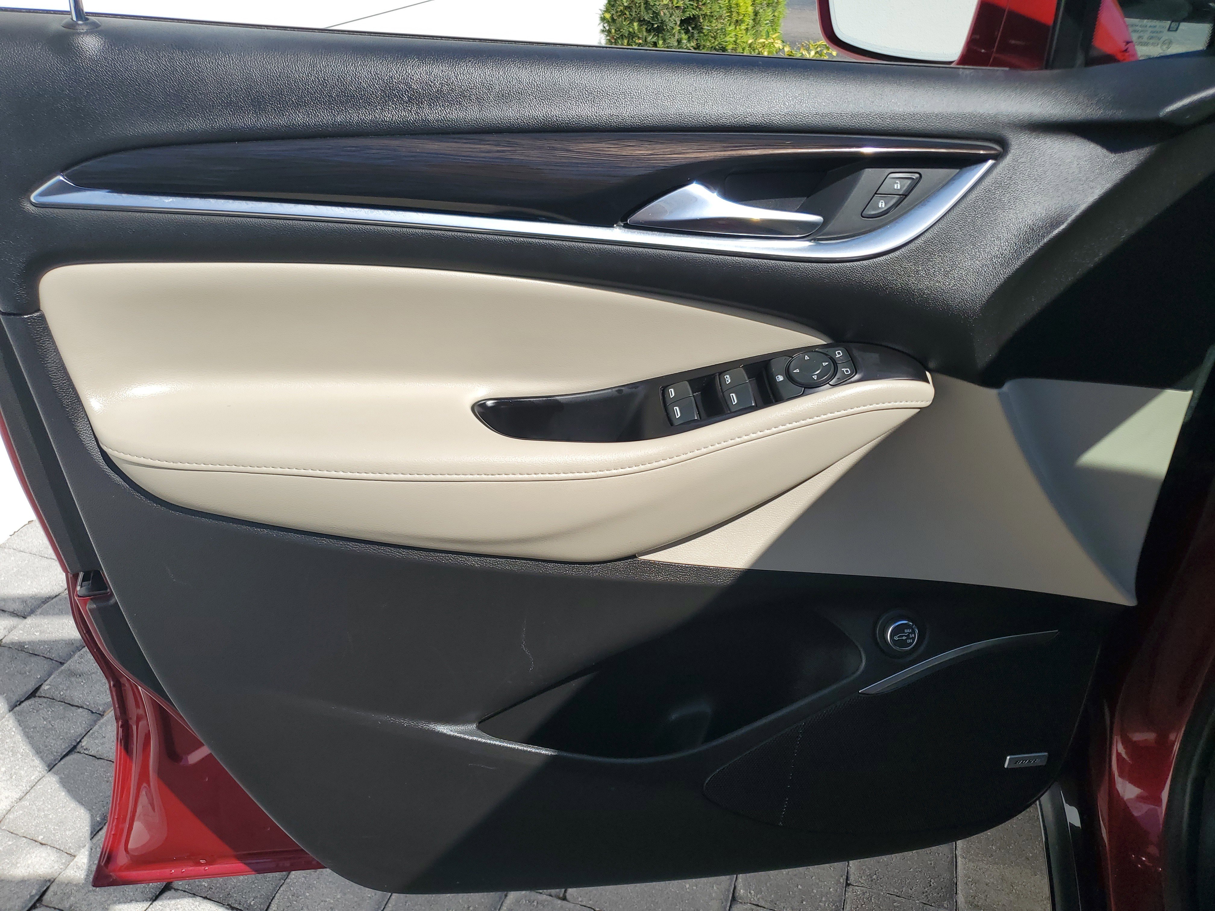 Used 2020 Buick Enclave Essence w/ Sound and Sites Package image 19