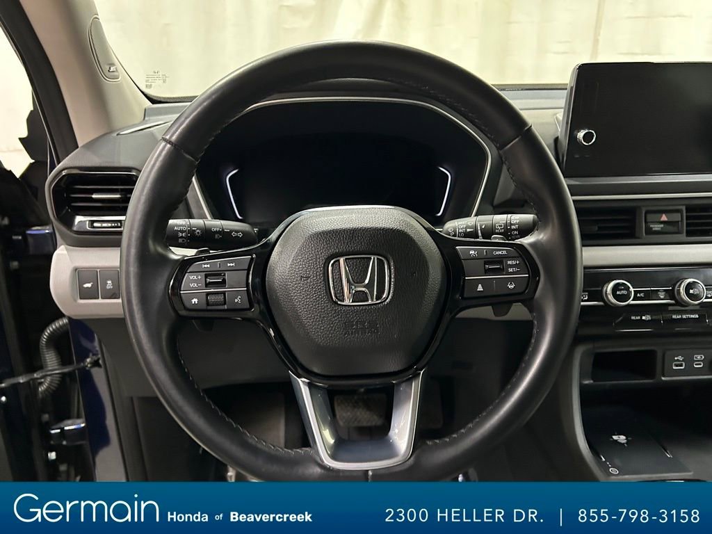 Used 2023 Honda Pilot Touring image 16