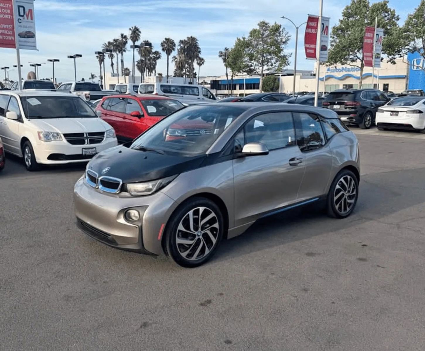 Used 2014 BMW i3 w/ Range Extender RWD image 2