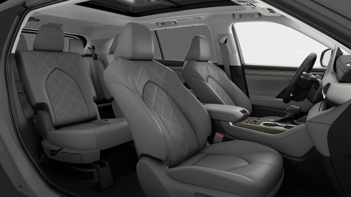 New 2026 Toyota Highlander Platinum image 28