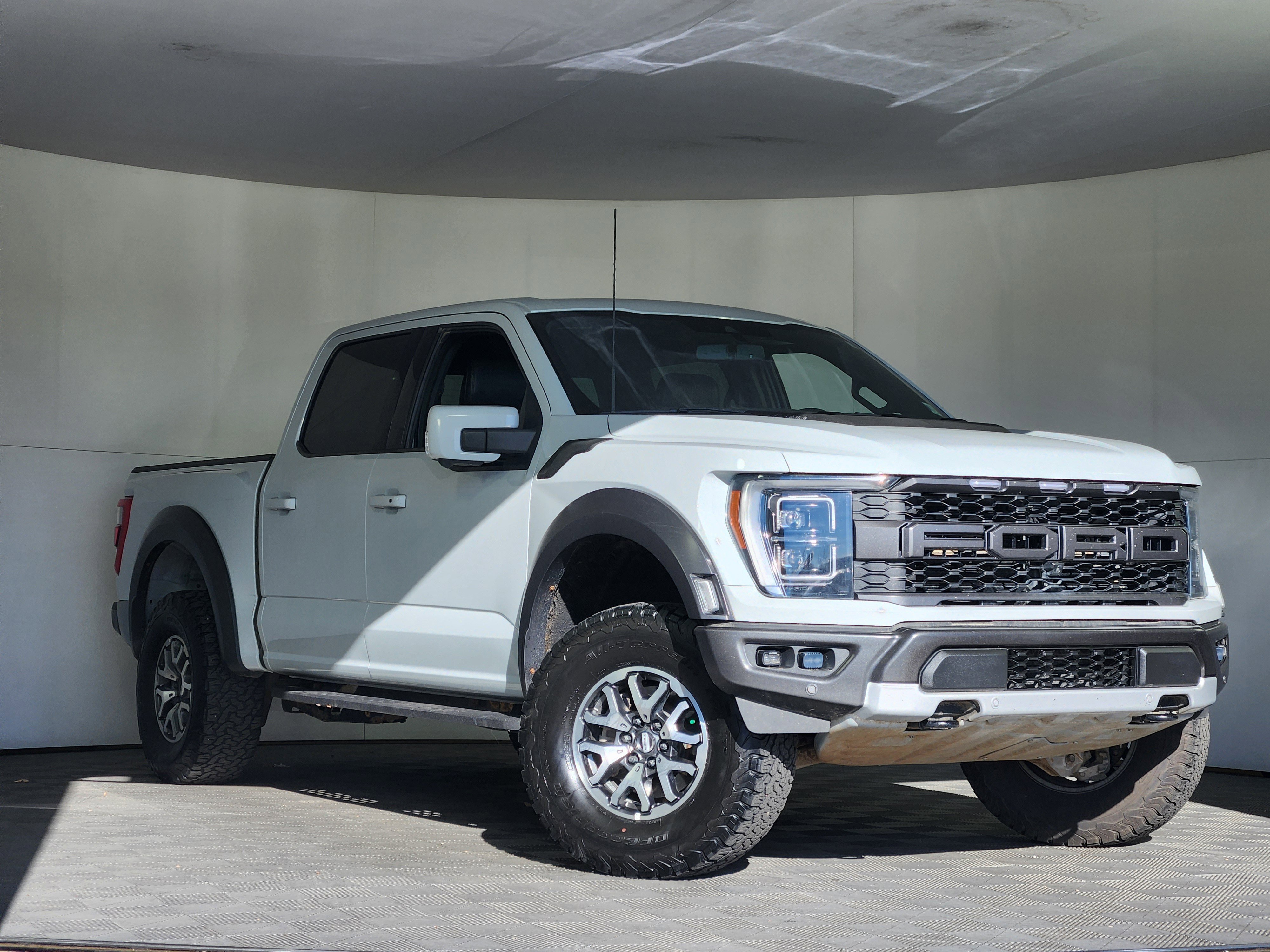 Certified 2023 Ford F150 Raptor image 1