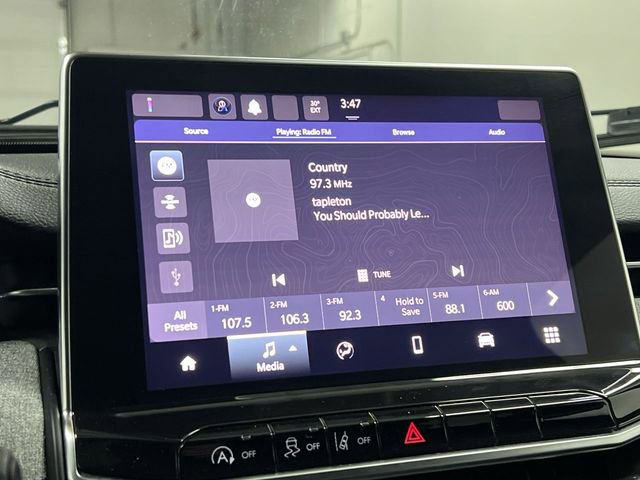 Used 2024 Jeep Compass Latitude image 13