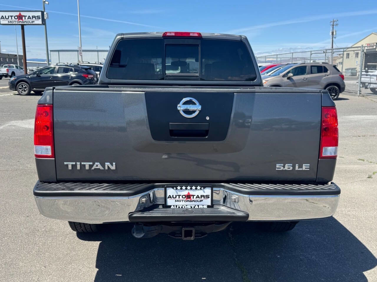 Used 2004 Nissan Titan LE w/ (Tow) Big Tow Pkg RWD image 4