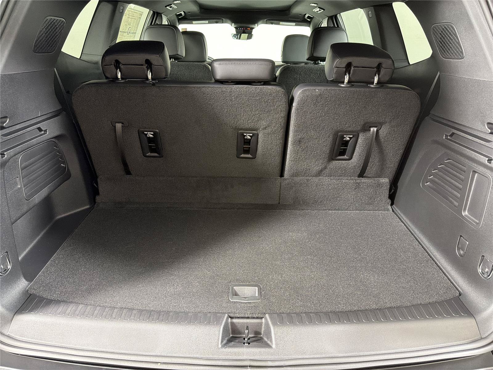 New 2026 GMC Acadia Elevation w/ Black Edition FWD image 17