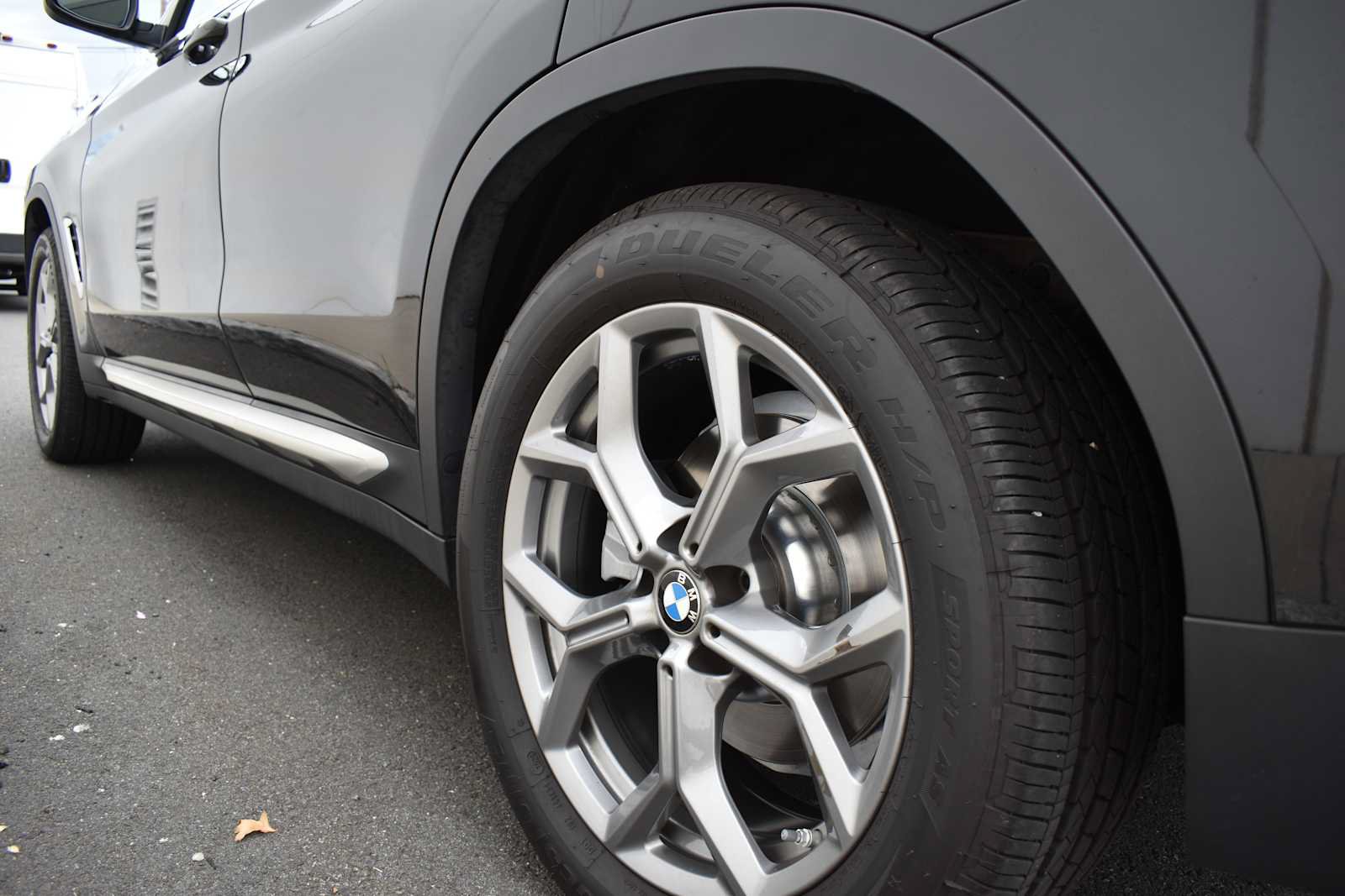 Used 2024 BMW X3 xDrive30i w/ Premium Package AWD/4WD image 9