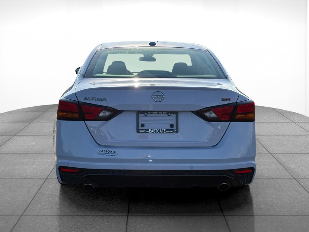 Used 2024 Nissan Altima 2.5 SR FWD image 6