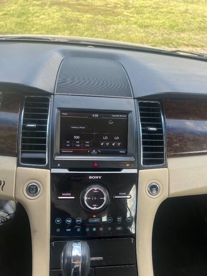 Used 2013 Ford Taurus Limited image 16