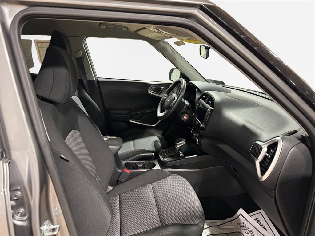Certified 2024 Kia Soul LX w/ Option Group 015 image 26