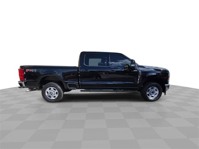 Used 2025 Ford F250 XLT w/ FX4 Off-Road Package image 9