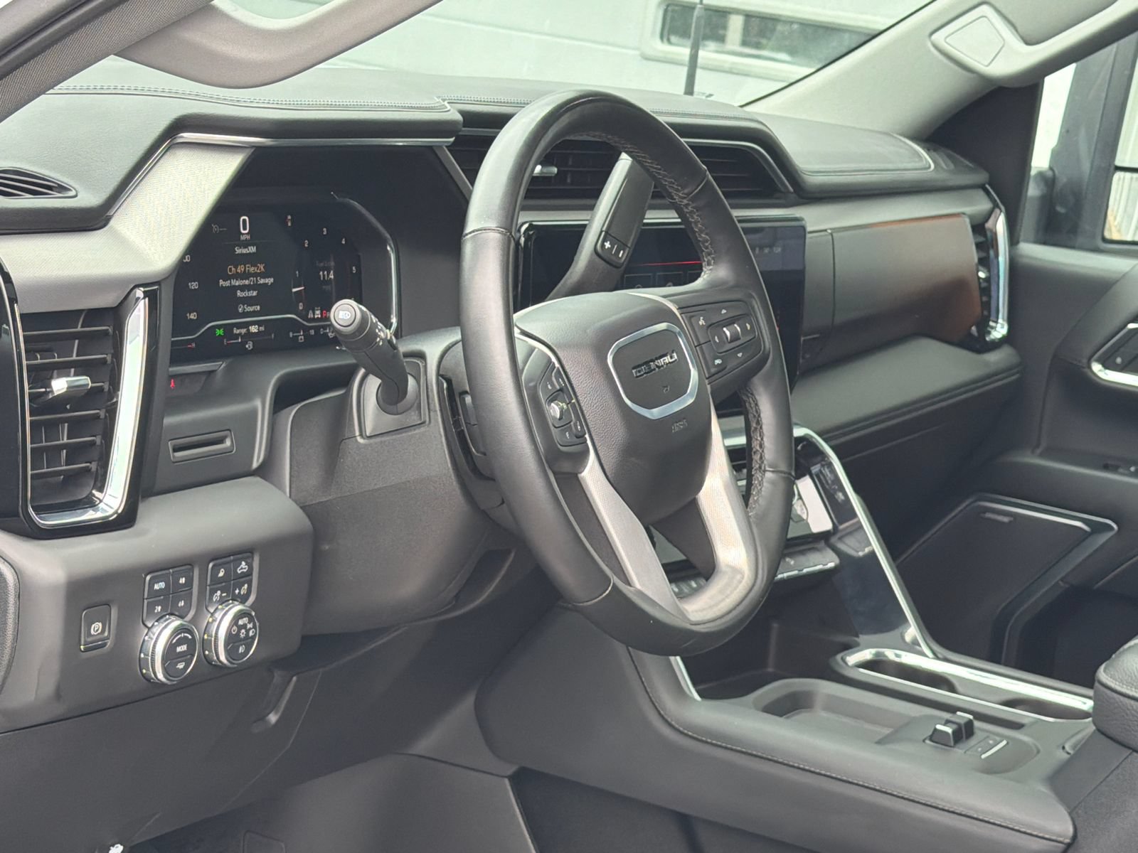 Used 2024 GMC Sierra 3500 Denali AWD/4WD image 19