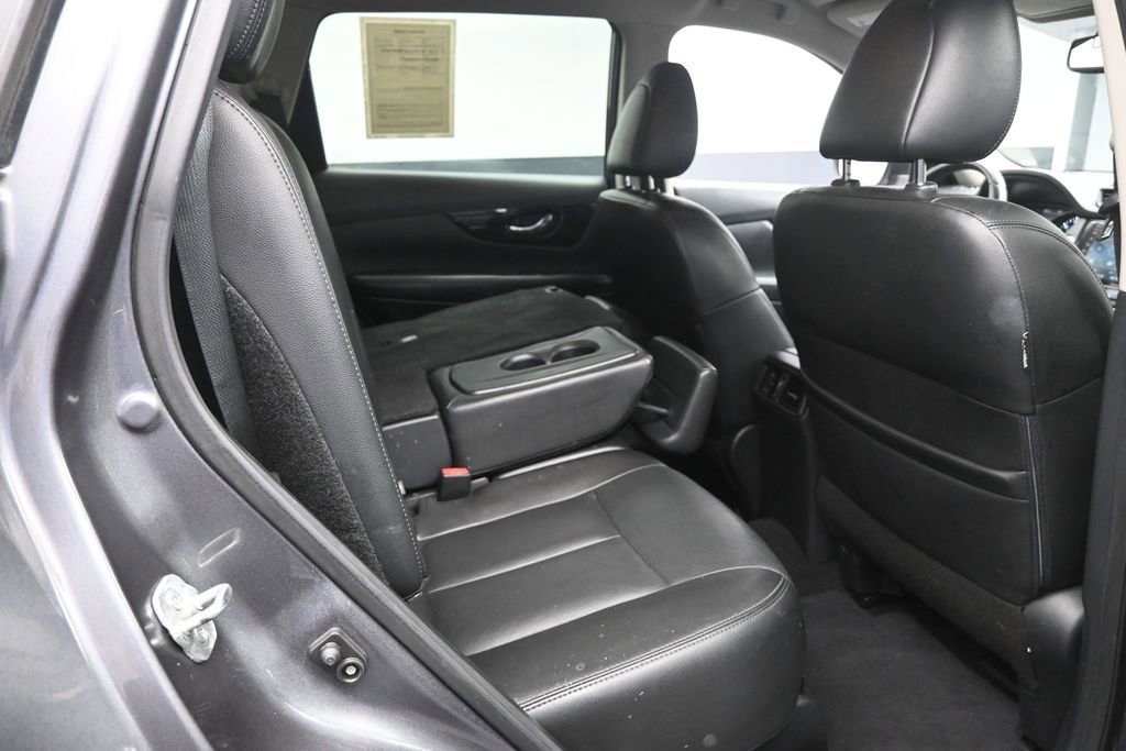 Used 2019 Nissan Rogue SL FWD image 25