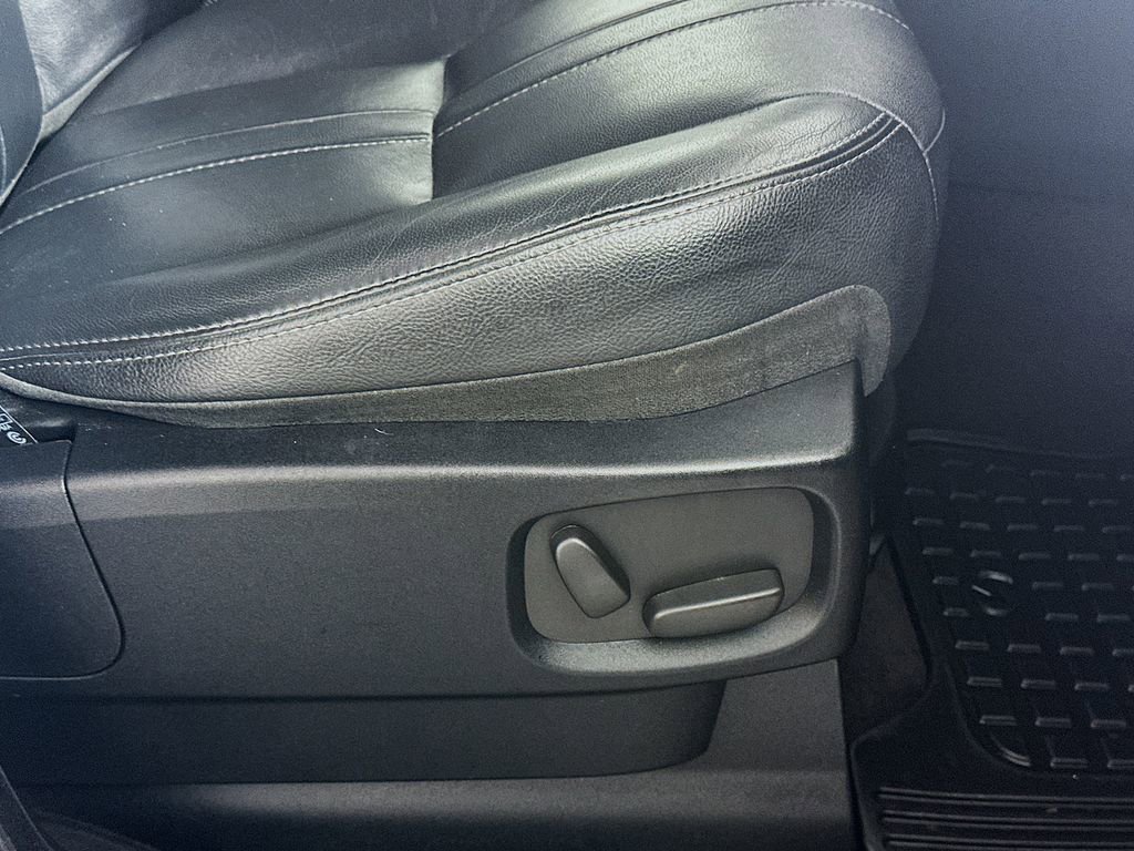 Used 2016 Land Rover LR4 HSE image 23