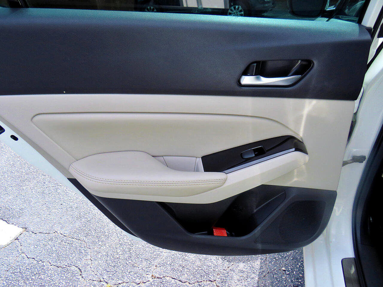 Used 2022 Nissan Altima 2.5 Platinum image 27