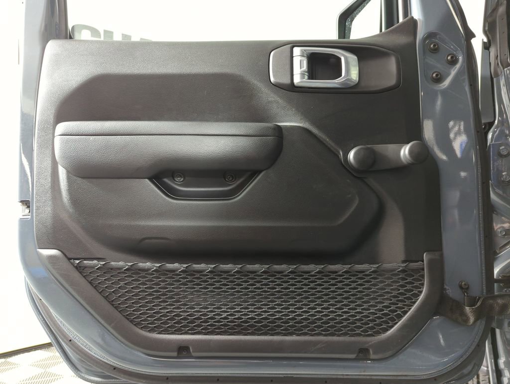 Used 2024 Jeep Wrangler Sport image 8