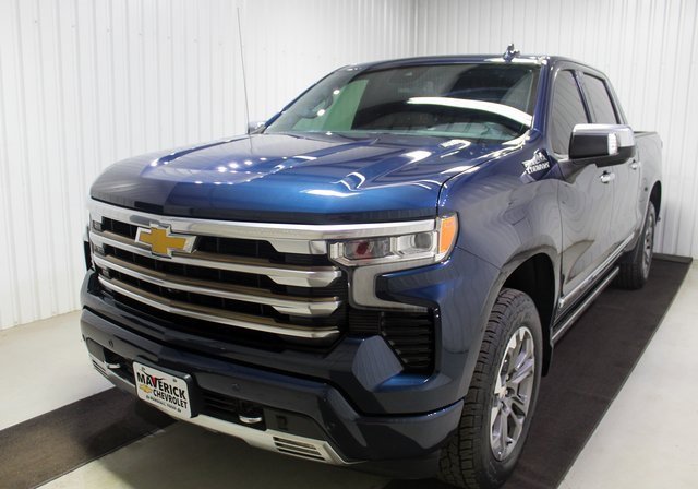 Used 2022 Chevrolet Silverado 1500 High Country w/ Max Trailering Package image 3