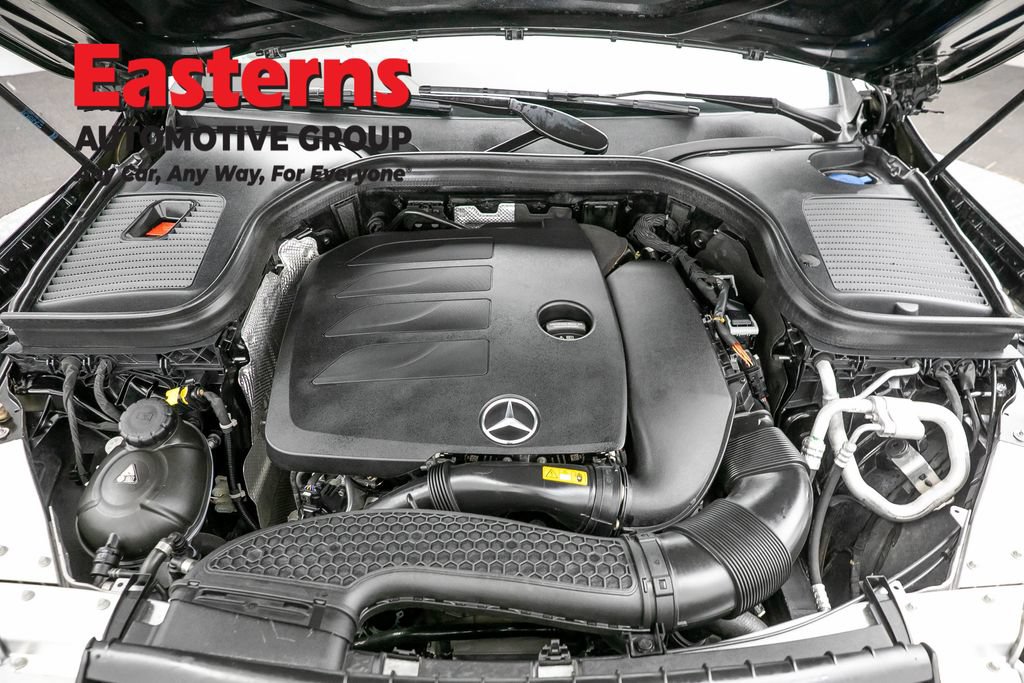 Used 2022 Mercedes-Benz GLC 300 4MATIC w/ Premium Package Lite image 7