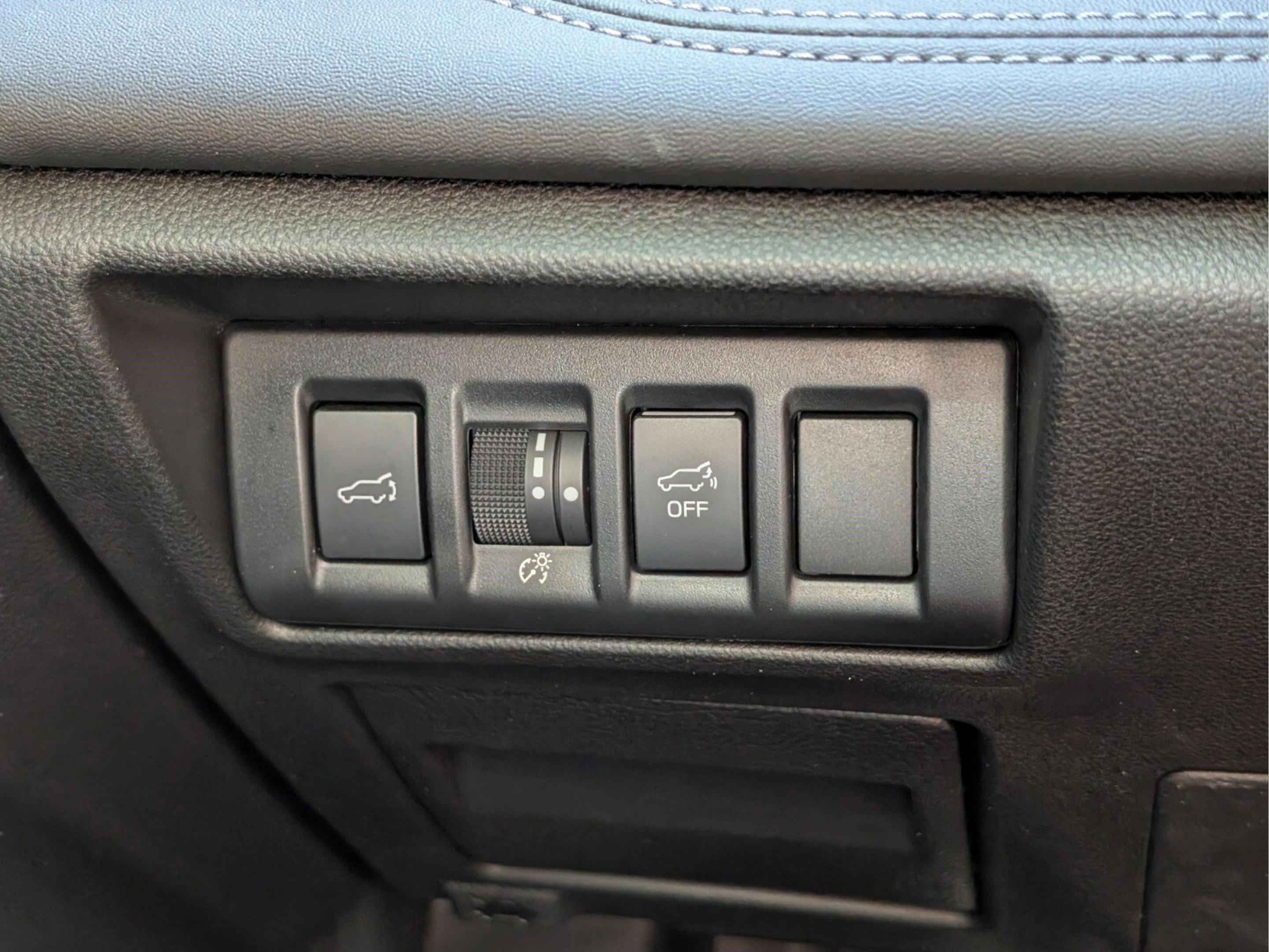 Used 2023 Subaru Outback Touring XT AWD/4WD image 39