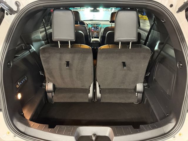 Used 2017 Ford Explorer Limited w/ Equipment Group 301A AWD/4WD image 17