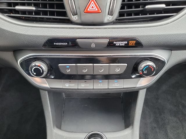 Used 2020 Hyundai Elantra GT FWD image 29