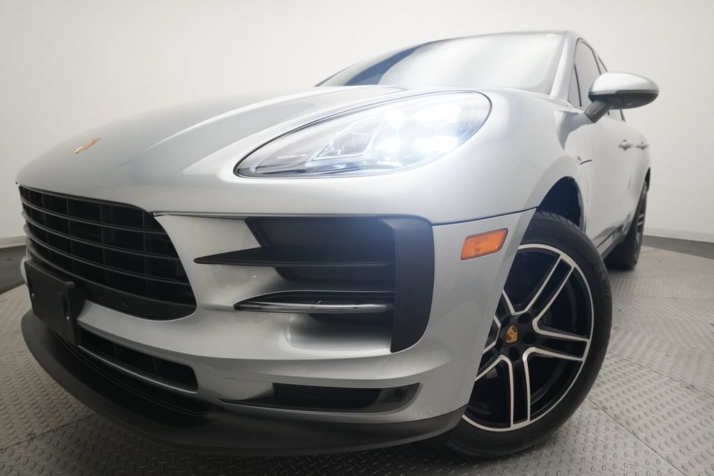 Used 2020 Porsche Macan AWD/4WD image 31