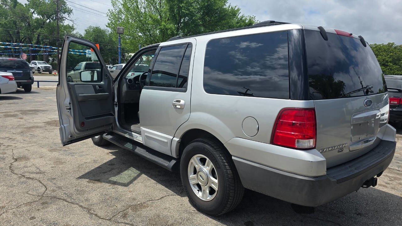 Used 2004 Ford Expedition XLT RWD image 11