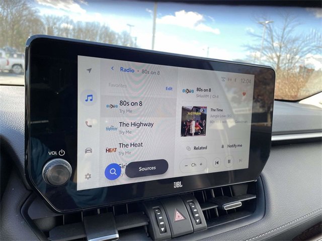 Used 2023 Toyota RAV4 Limited image 29