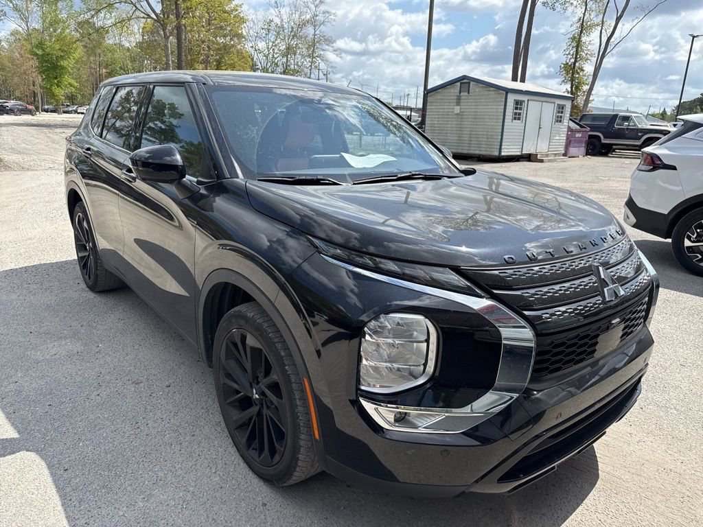 Used 2023 Mitsubishi Outlander SE Black Edition