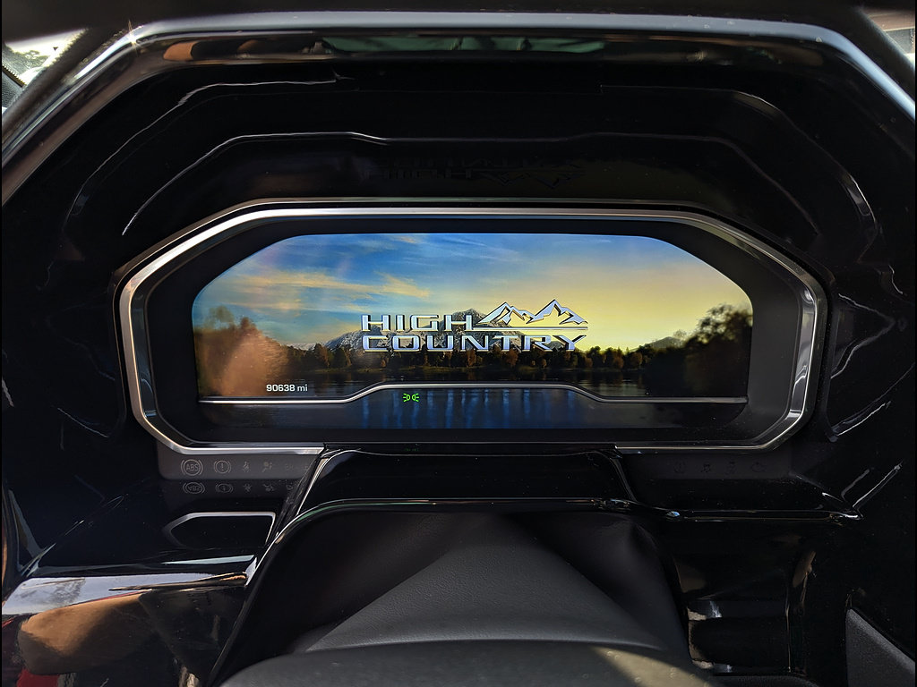 Used 2023 Chevrolet Silverado 1500 High Country w/ High Country Premium Package AWD/4WD image 2