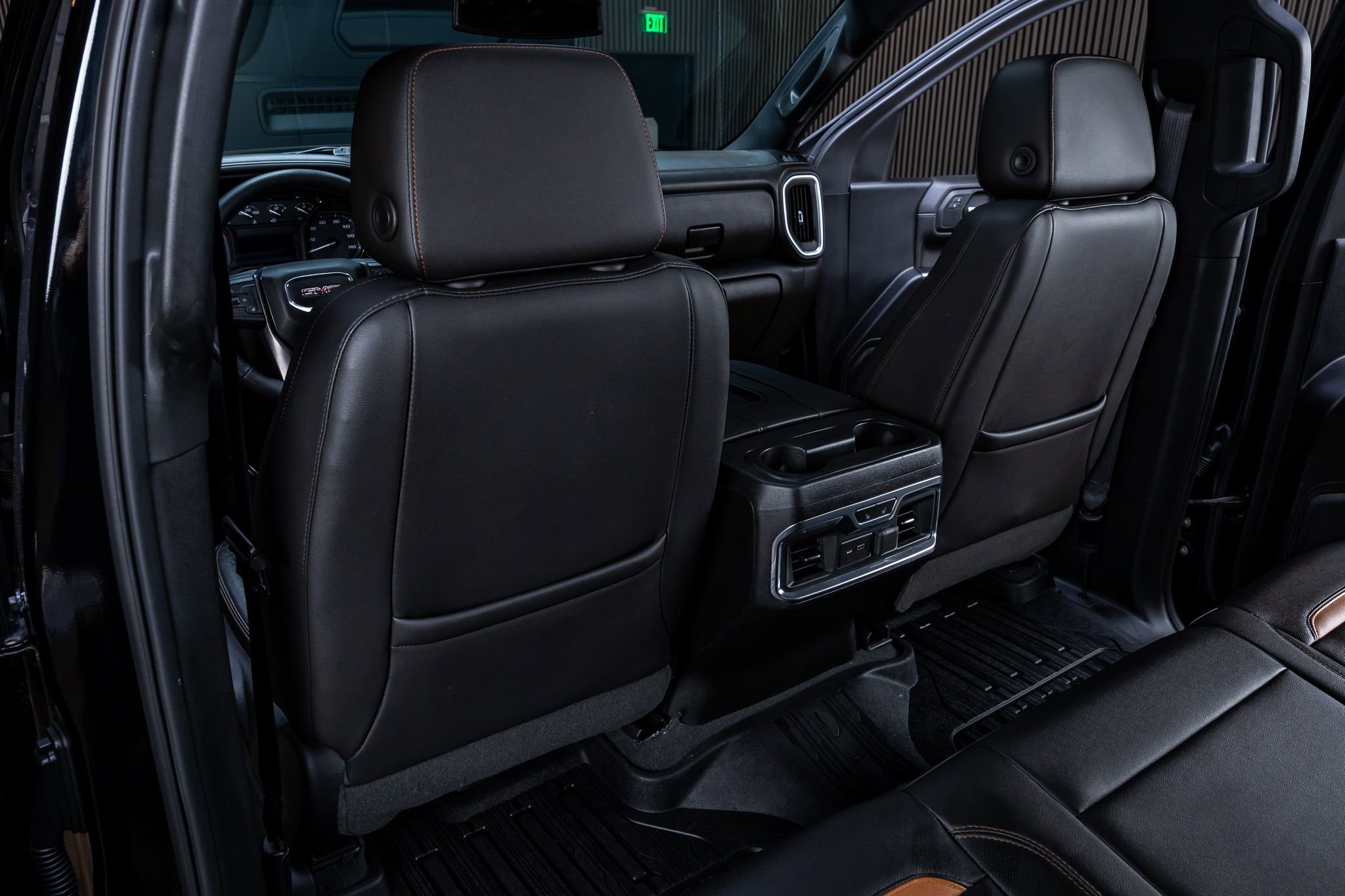 Used 2019 GMC Sierra 1500 AT4 w/ AT4 Premium Package AWD/4WD image 32