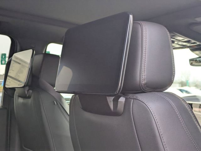 New 2026 Chevrolet Suburban High Country image 42