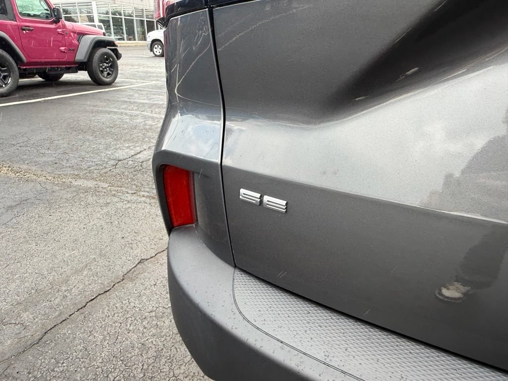 Used 2022 Ford Escape SE w/ Convenience Package FWD image 36