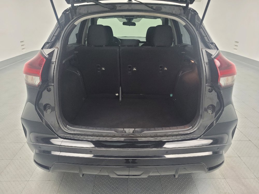 Used 2022 Nissan Kicks S FWD image 29