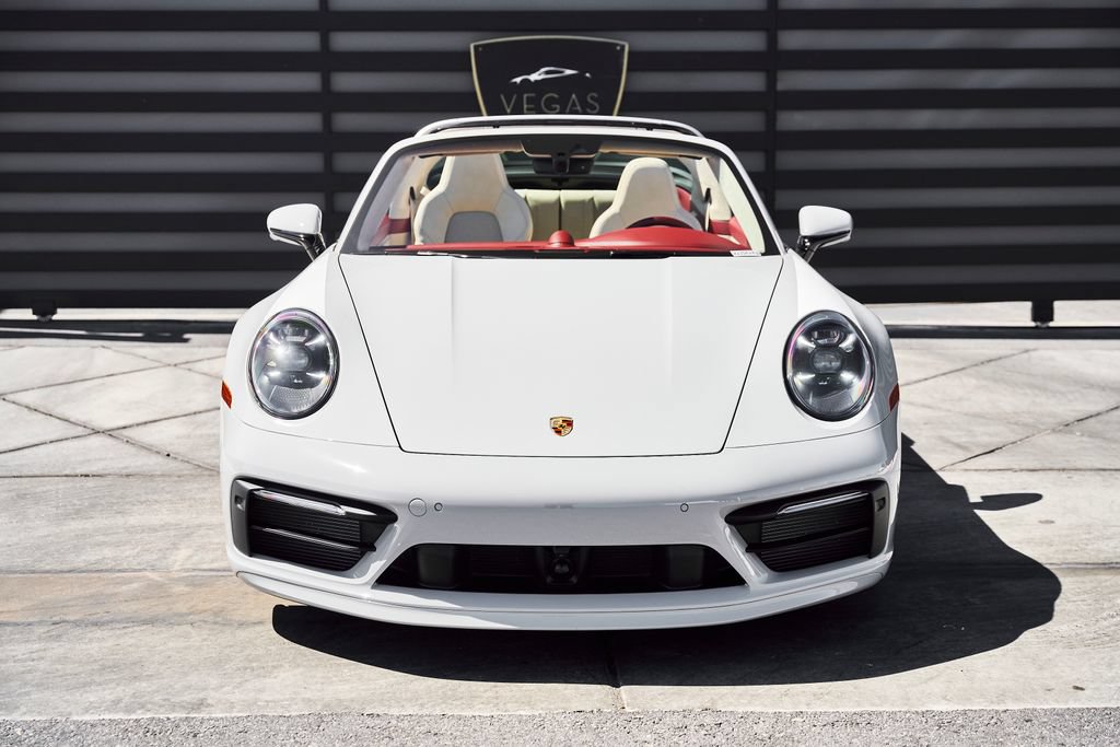 Used 2021 Porsche 911 AWD/4WD image 18