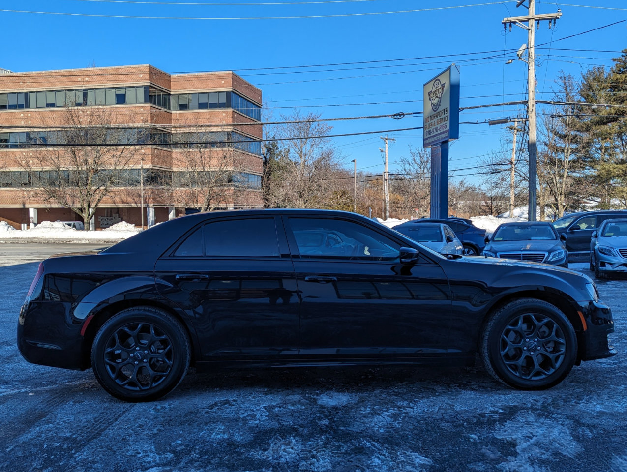 Used 2021 Chrysler 300 Touring L image 6