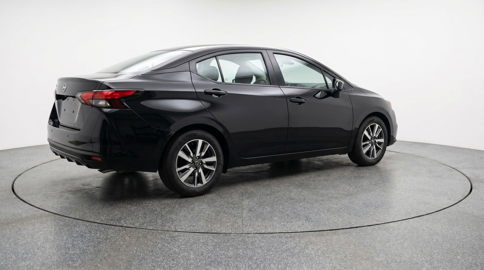 Used 2025 Nissan Versa SV FWD image 9