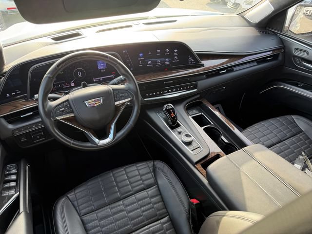 Used 2023 Cadillac Escalade ESV Sport Platinum w/ LPO, Floor Liner Package AWD/4WD image 13