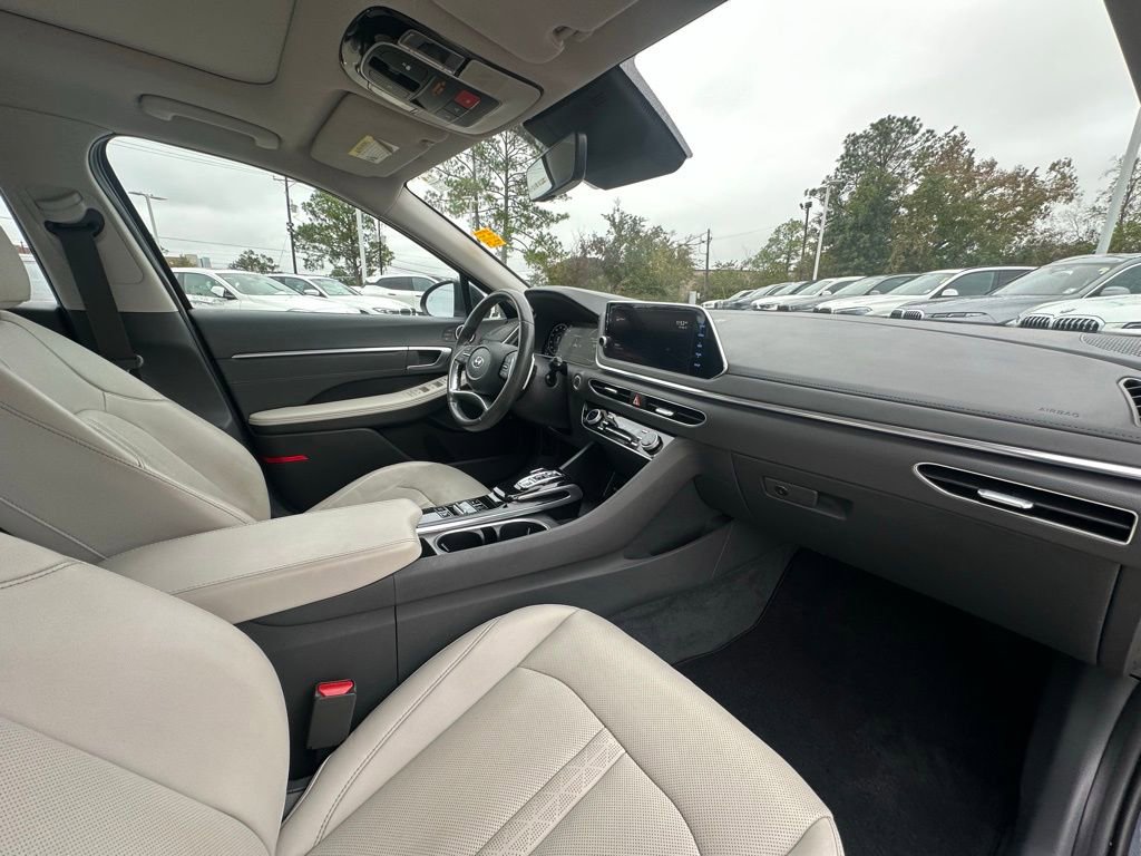 Used 2022 Hyundai Sonata Limited w/ Cargo Package image 29
