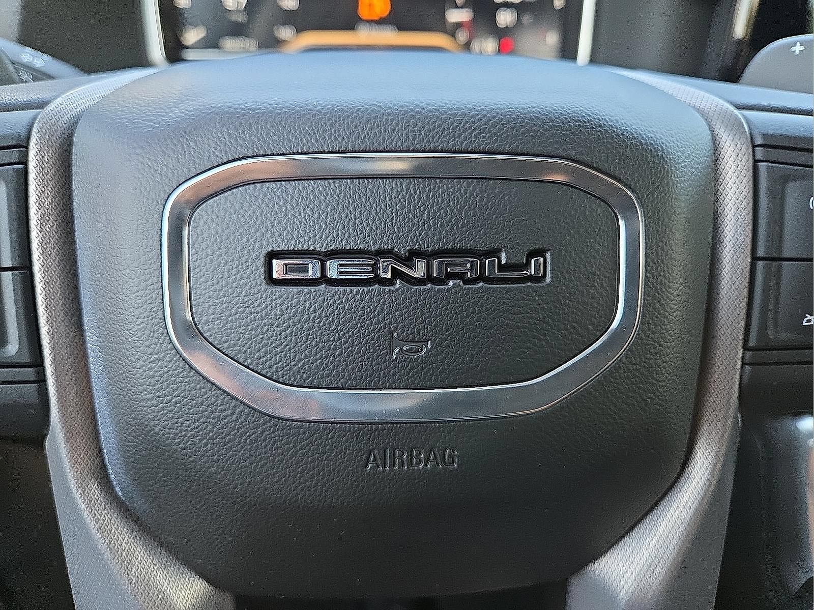 Used 2022 GMC Sierra 1500 Denali AWD/4WD image 11