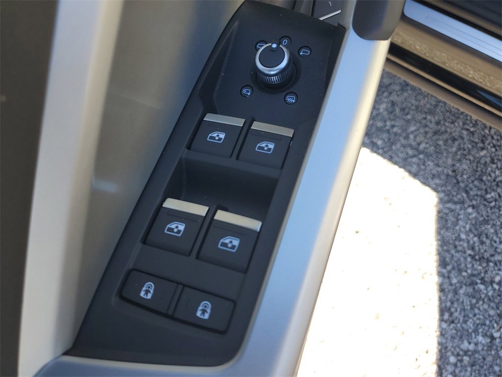 Used 2024 Audi Q3 2.0T Premium Plus image 21