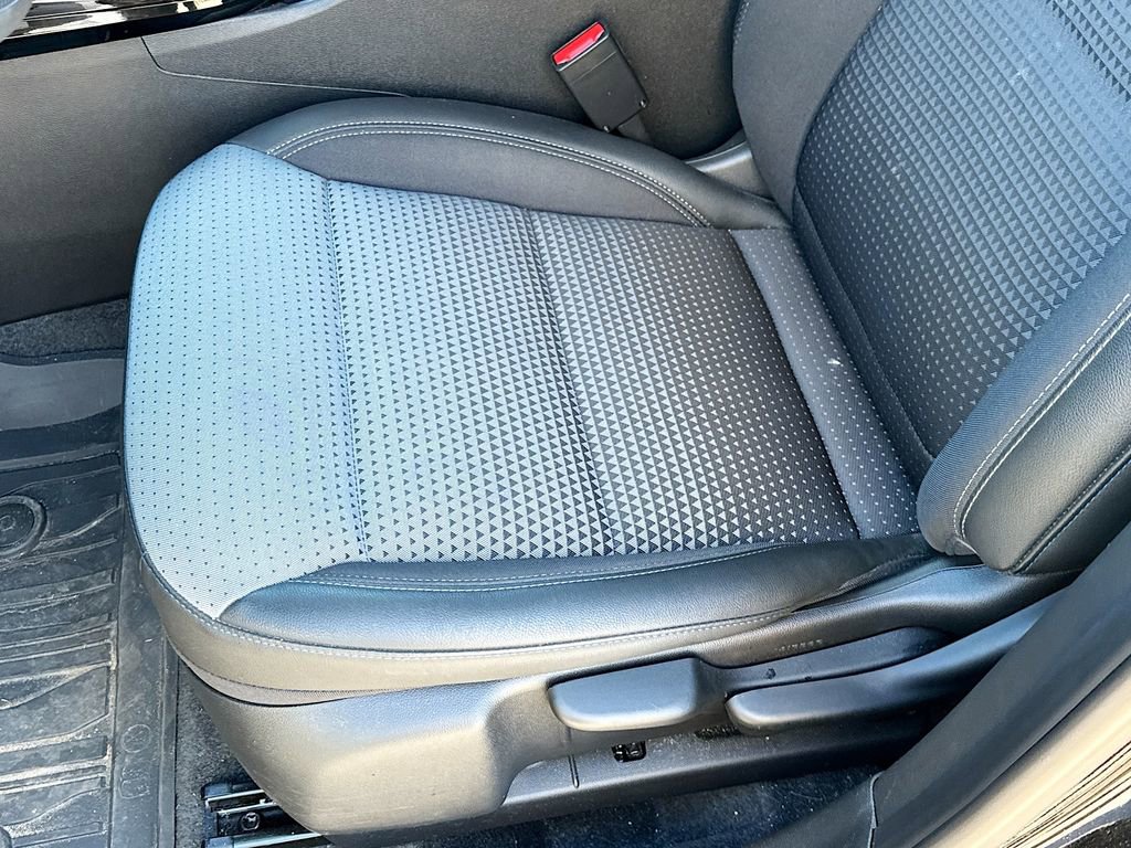 Used 2025 Chevrolet Trax LT image 18