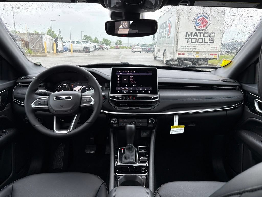 New 2026 Jeep Compass Latitude AWD/4WD image 10