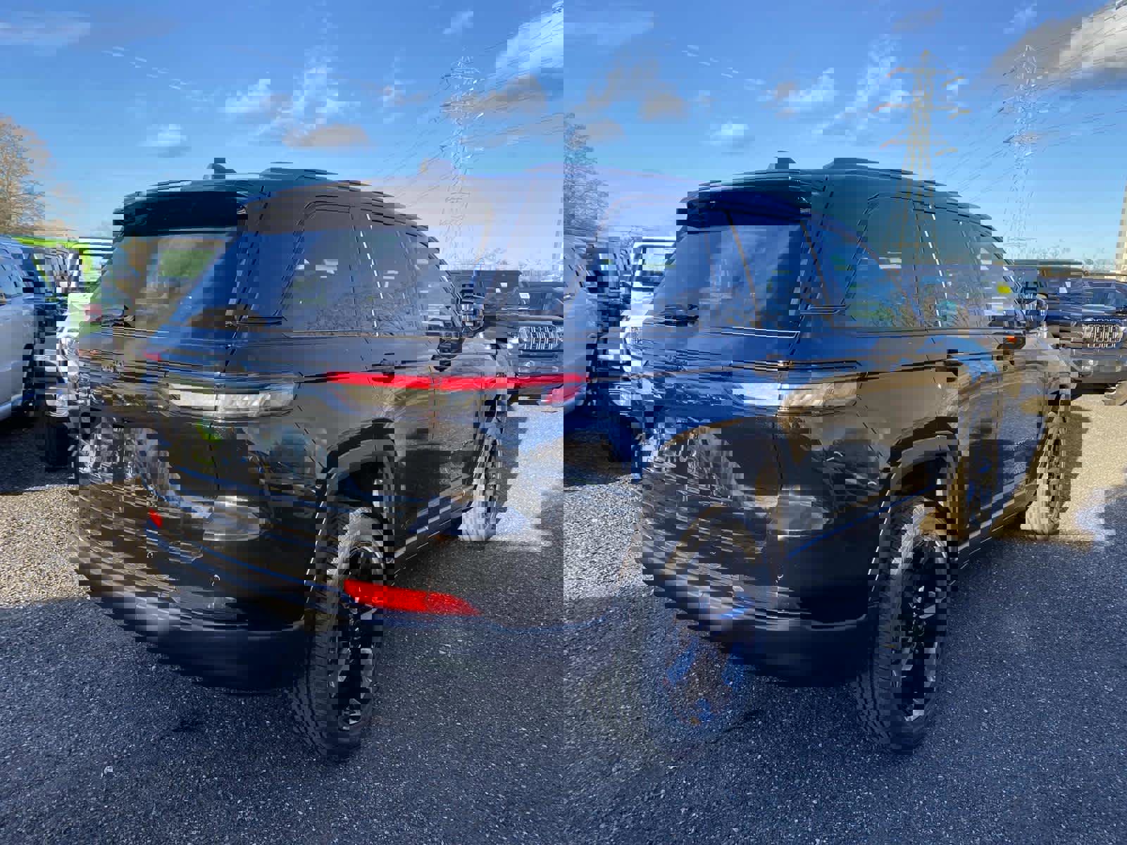 New 2025 Jeep Grand Cherokee Laredo image 4