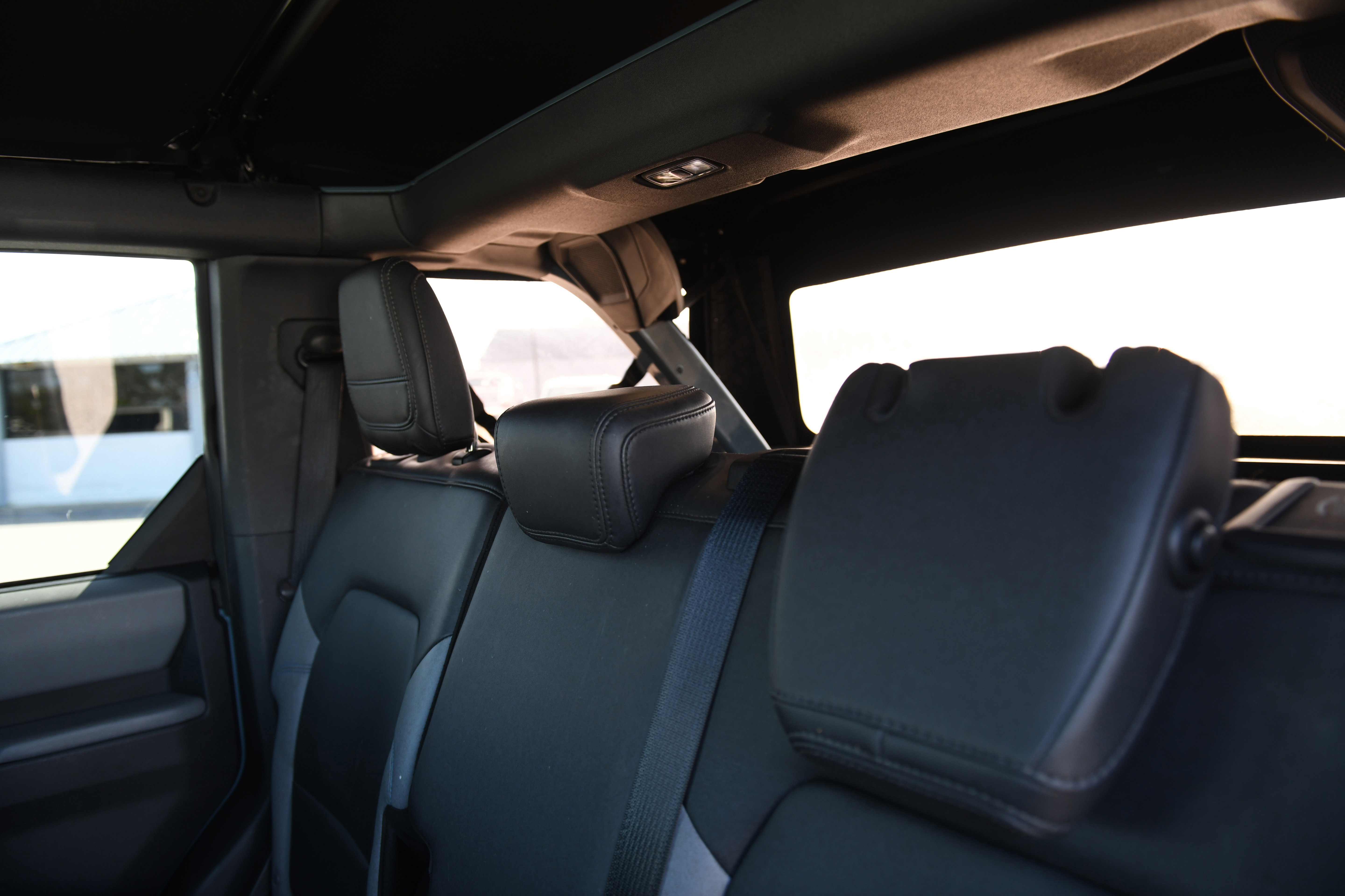 Used 2023 Ford Bronco Black Diamond w/ Sasquatch Package image 18