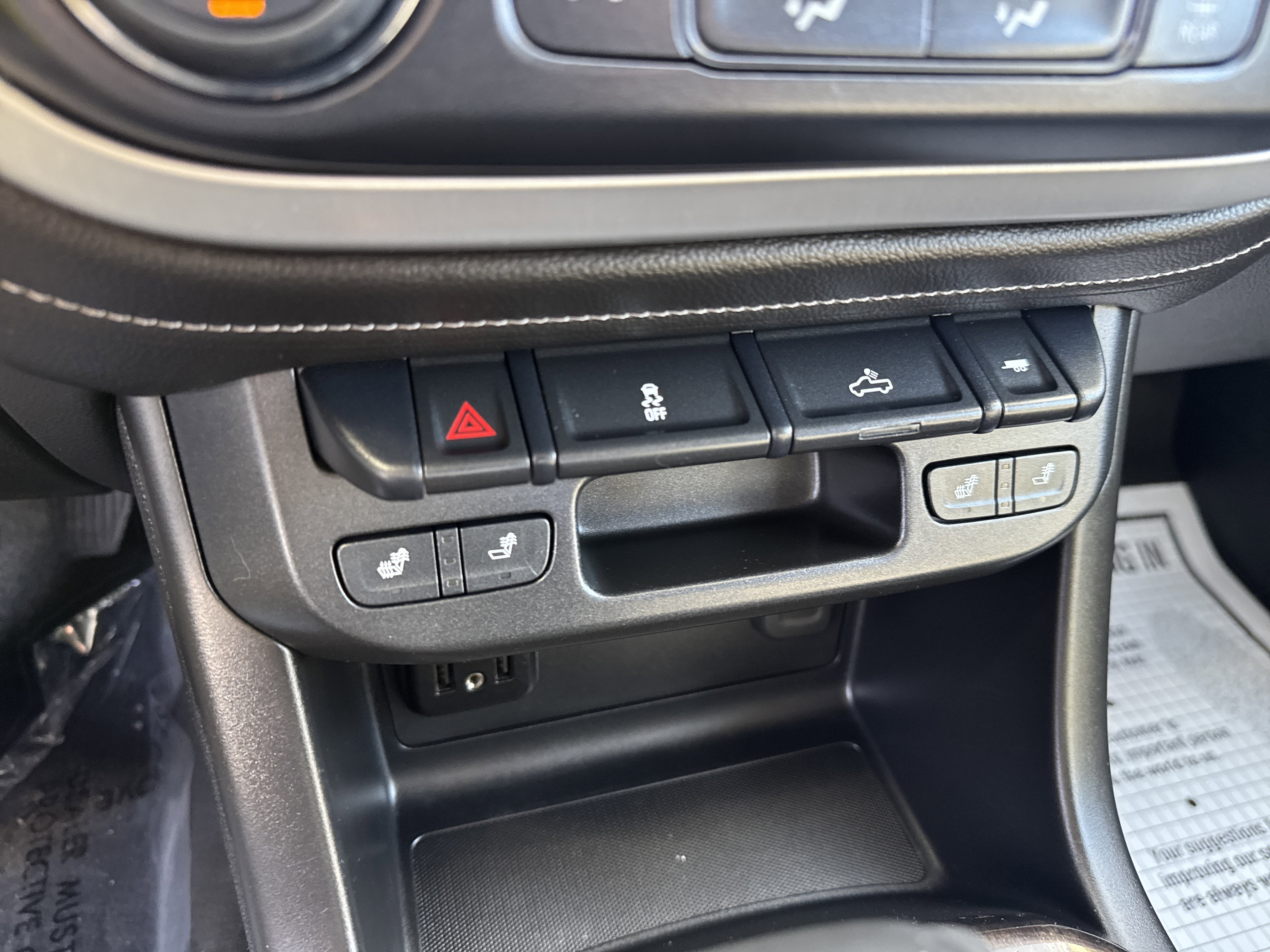 Used 2020 GMC Canyon SLE w/ Elevation Edition image 27