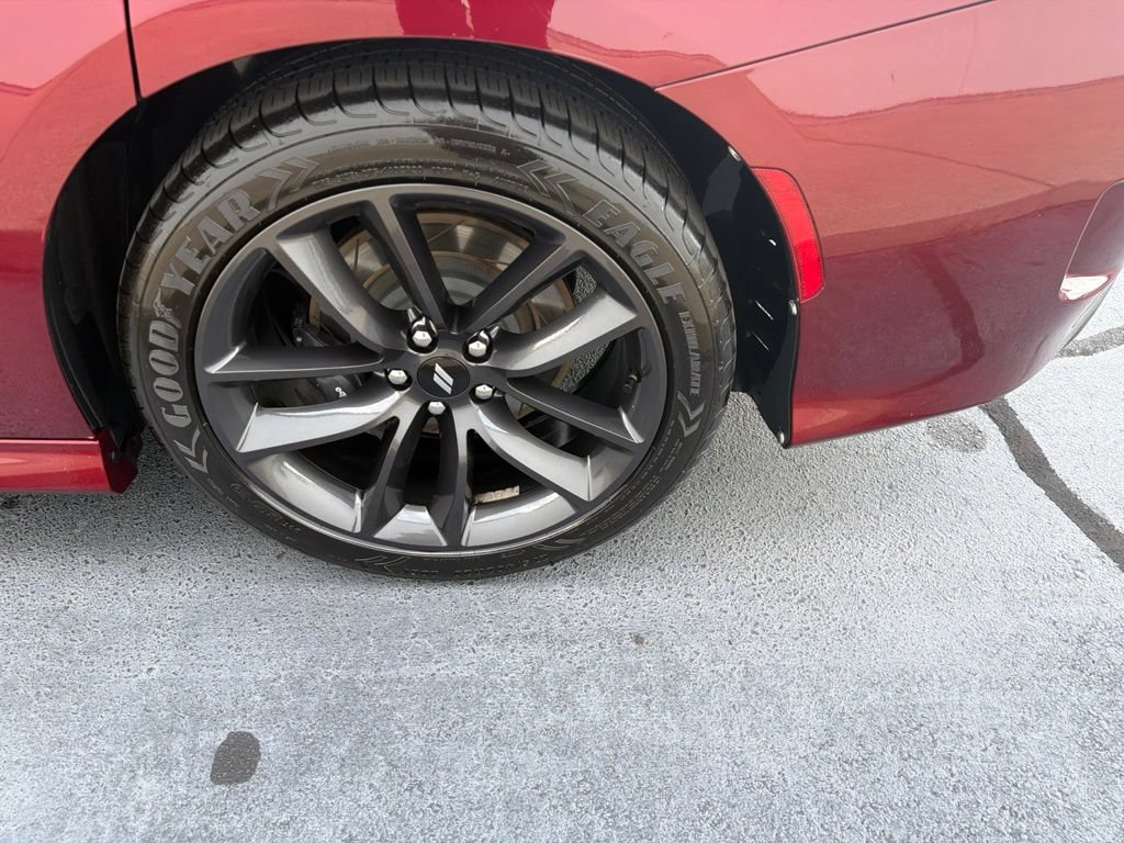 Used 2019 Dodge Charger R/T w/ Plus Group RWD image 18