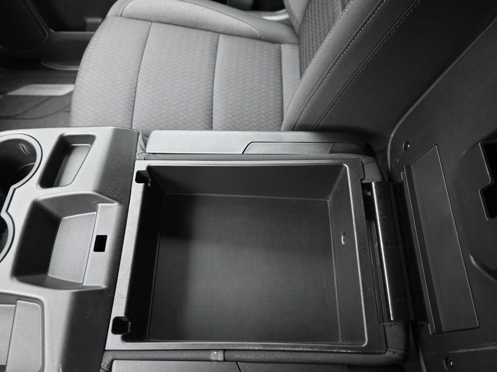 Used 2024 Chevrolet Silverado 1500 LT AWD/4WD image 21