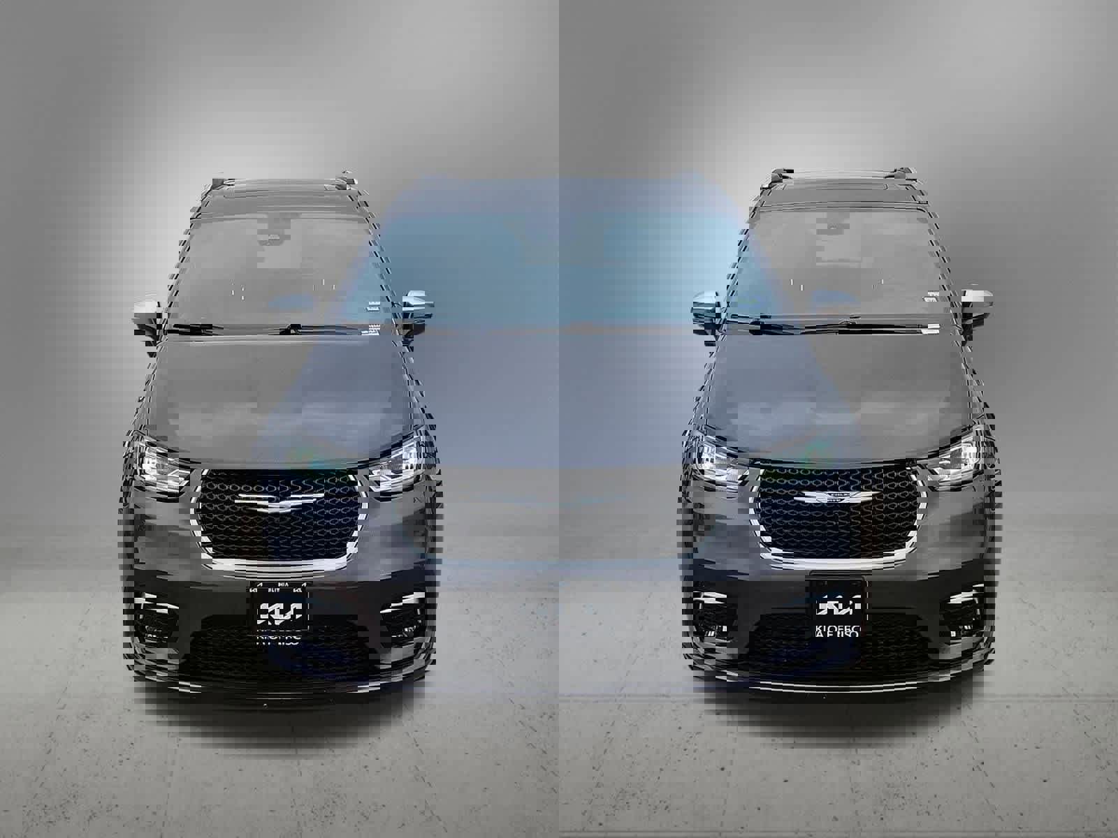 Used 2022 Chrysler Pacifica Pinnacle image 9