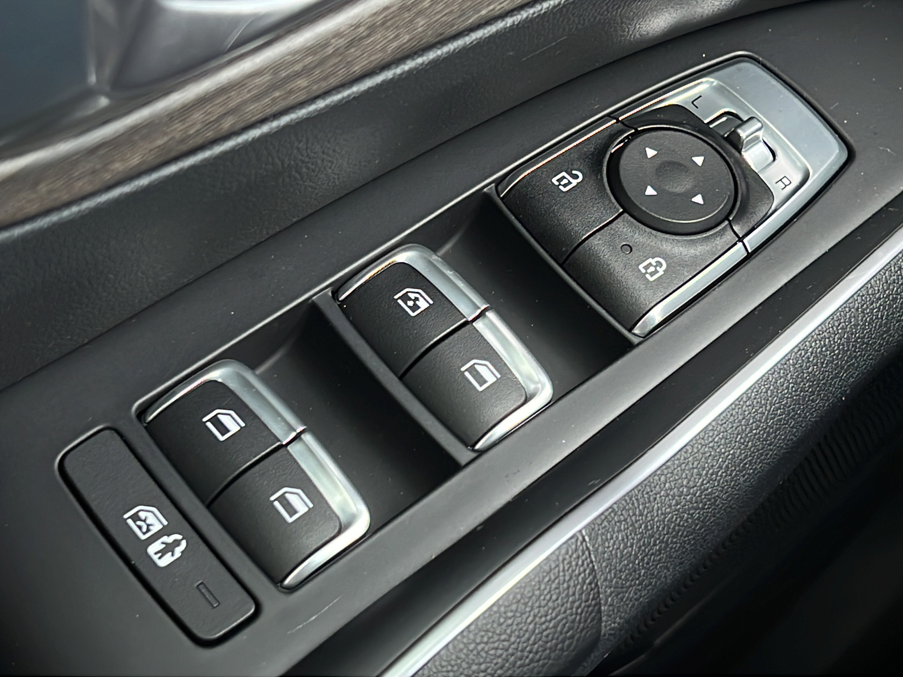 Used 2023 Kia Sorento EX w/ Panoramic Sunroof Package FWD image 21