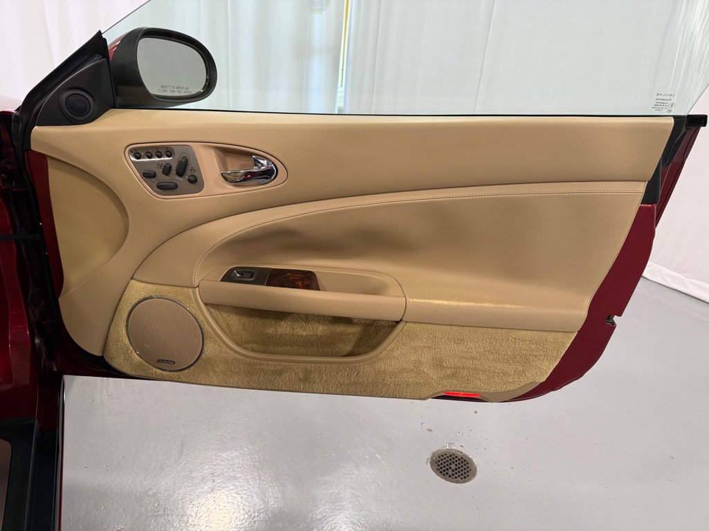 Used 2008 Jaguar XK Coupe image 20